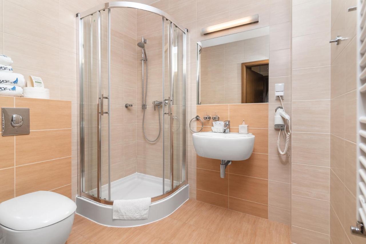 Ostrzyce Spa Exteriör bild