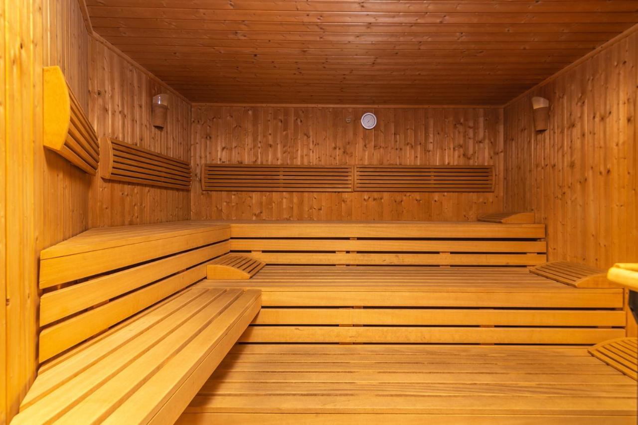 Ostrzyce Spa Exteriör bild